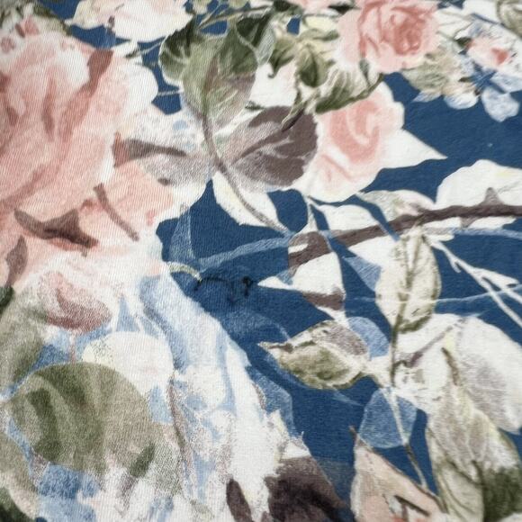 Posh Peanut Blue Rose Bamboo Pajama Set - Picture 3 of 7